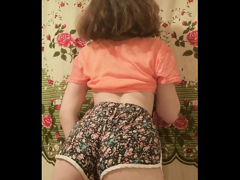 ❤️ Sexy odo omo kekere yiyọ kuro rẹ kukuru lori kamẹra ️ Fidio furo ﹏